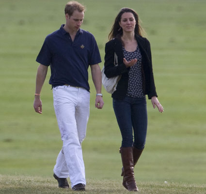 prince williams and kate middleton official engagement photos. Prince William Engagement