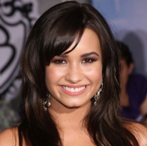 donald trump yachtdemi lovato in as the bell rings